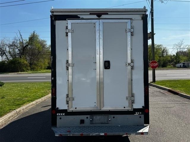 Chevrolet Express Commercial Cutaway 3500 Van 139" 2022