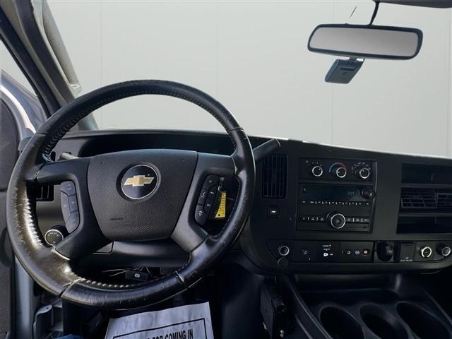 Chevrolet Express Commercial Cutaway 3500 Van 139" 2022