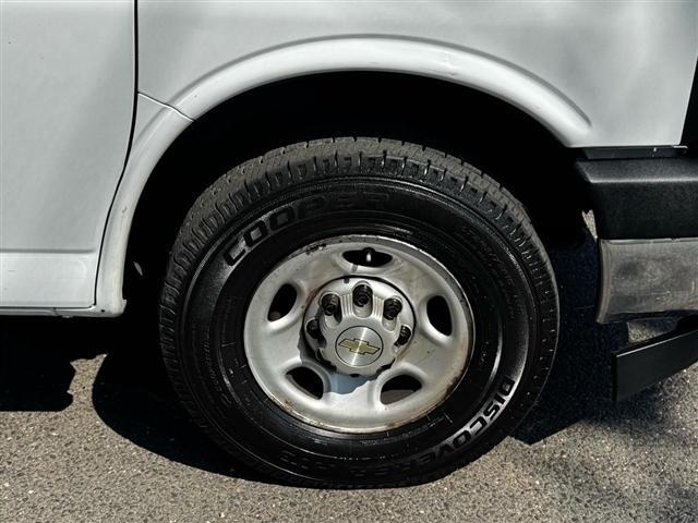 Chevrolet Express Commercial Cutaway 3500 Van 139" 2022