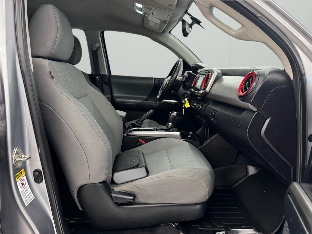 Toyota Tacoma 4WD Double Cab V6 MT TRD Off Road (Natl) 2016