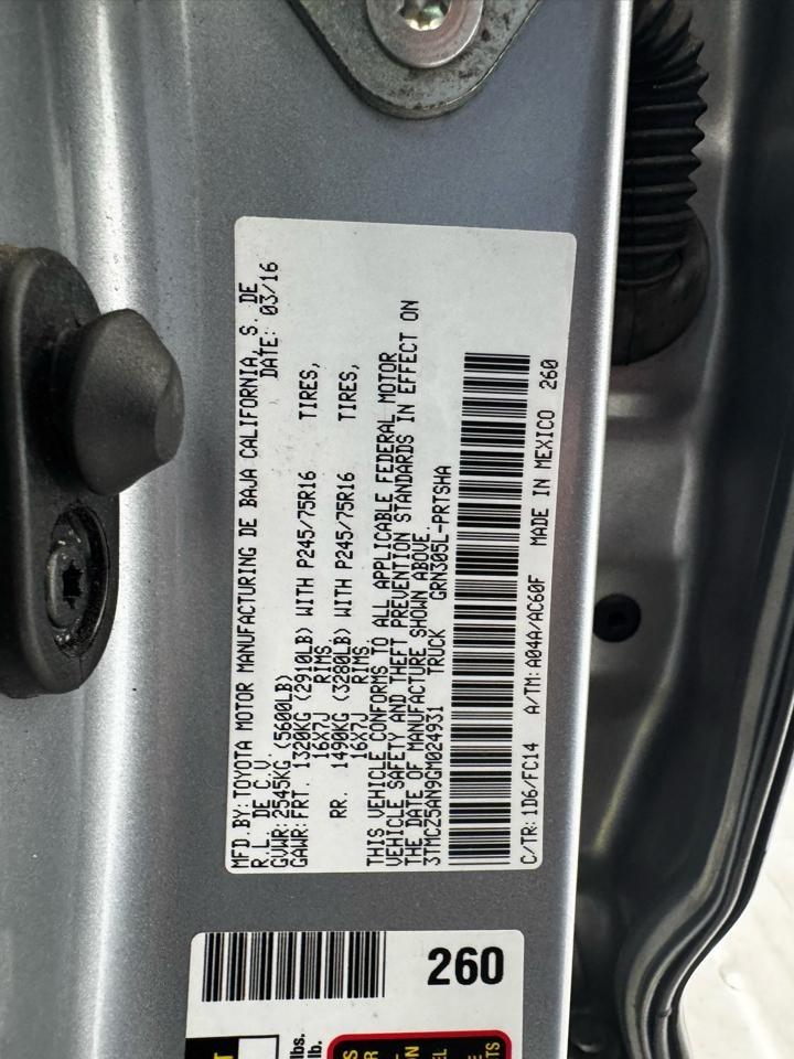 Toyota Tacoma 4WD Double Cab V6 MT TRD Off Road (Natl) 2016