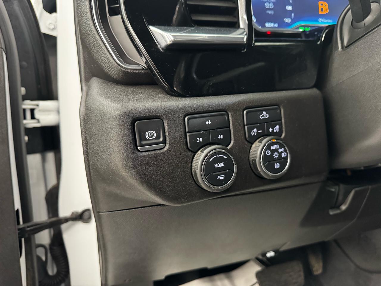 Chevrolet Silverado 2500HD 4WD Crew Cab 159" LT 2025