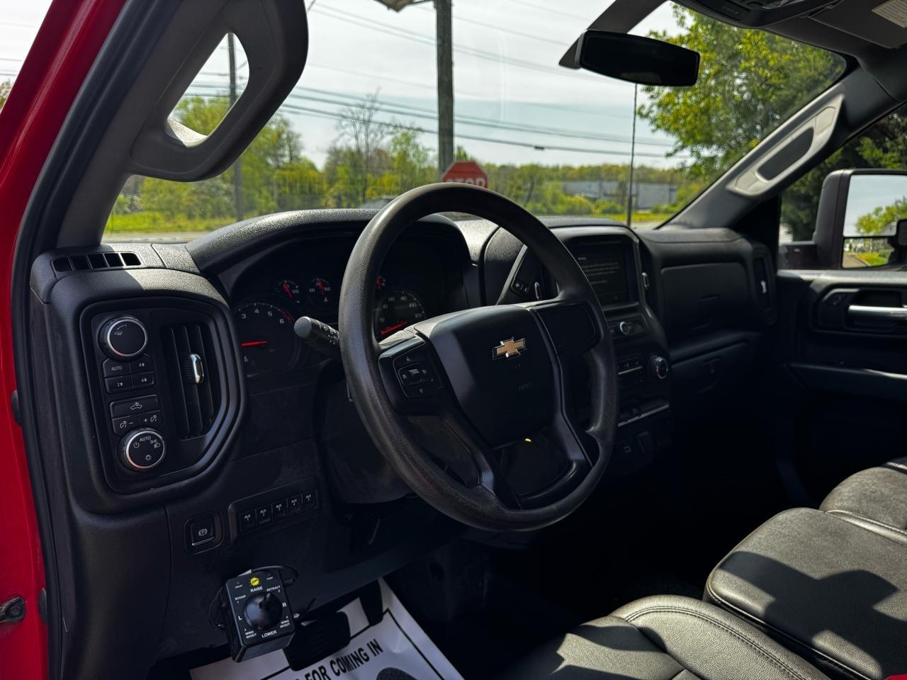 Chevrolet Silverado 3500HD CC 4WD Crew Cab 177" WB, 60" CA Work Truck 2020