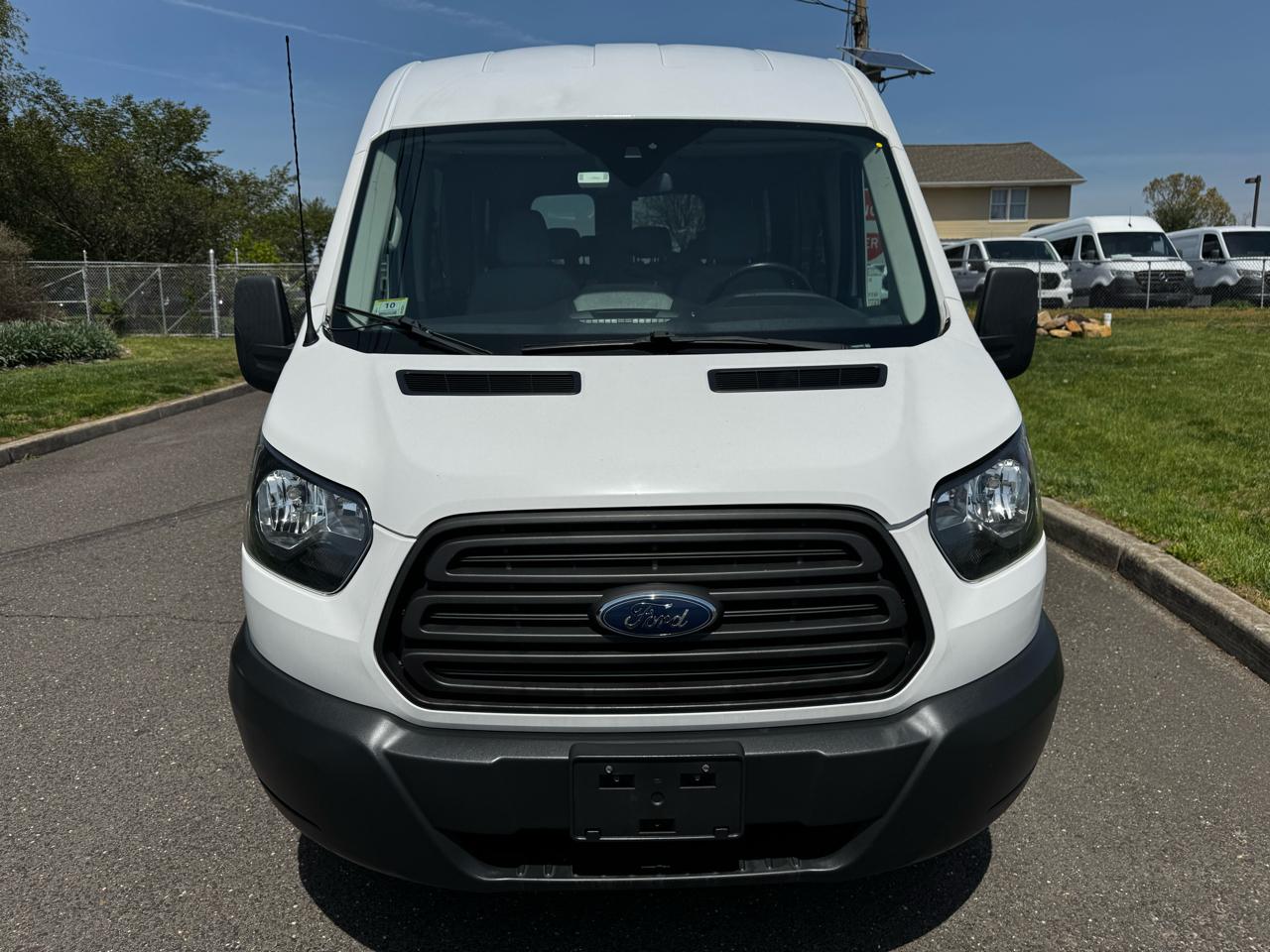 Ford Transit Wagon T-350 148" Med Roof XLT Sliding RH Dr 2017