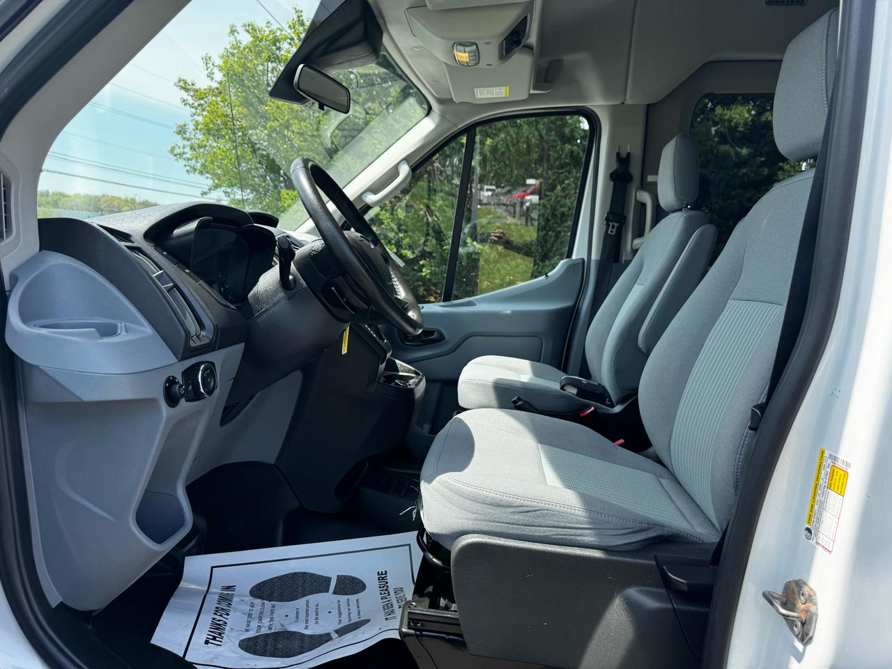 Ford Transit Wagon T-350 148" Med Roof XLT Sliding RH Dr 2017