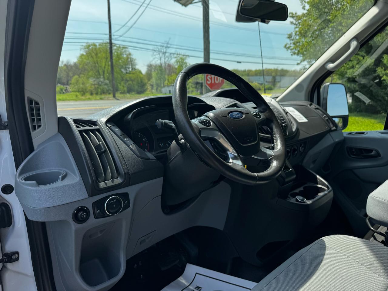 Ford Transit Wagon T-350 148" Med Roof XLT Sliding RH Dr 2017