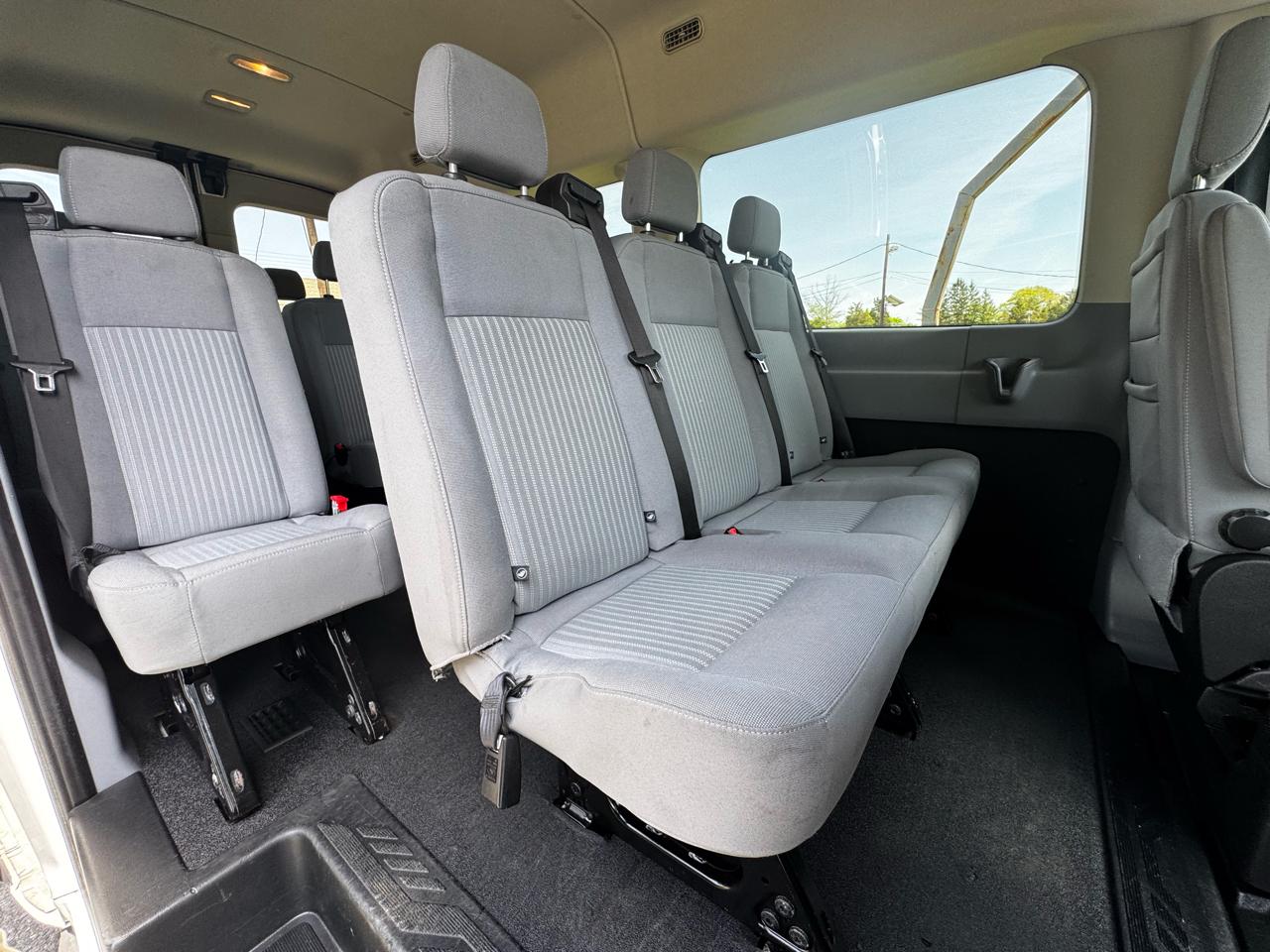 Ford Transit Wagon T-350 148" Med Roof XLT Sliding RH Dr 2017