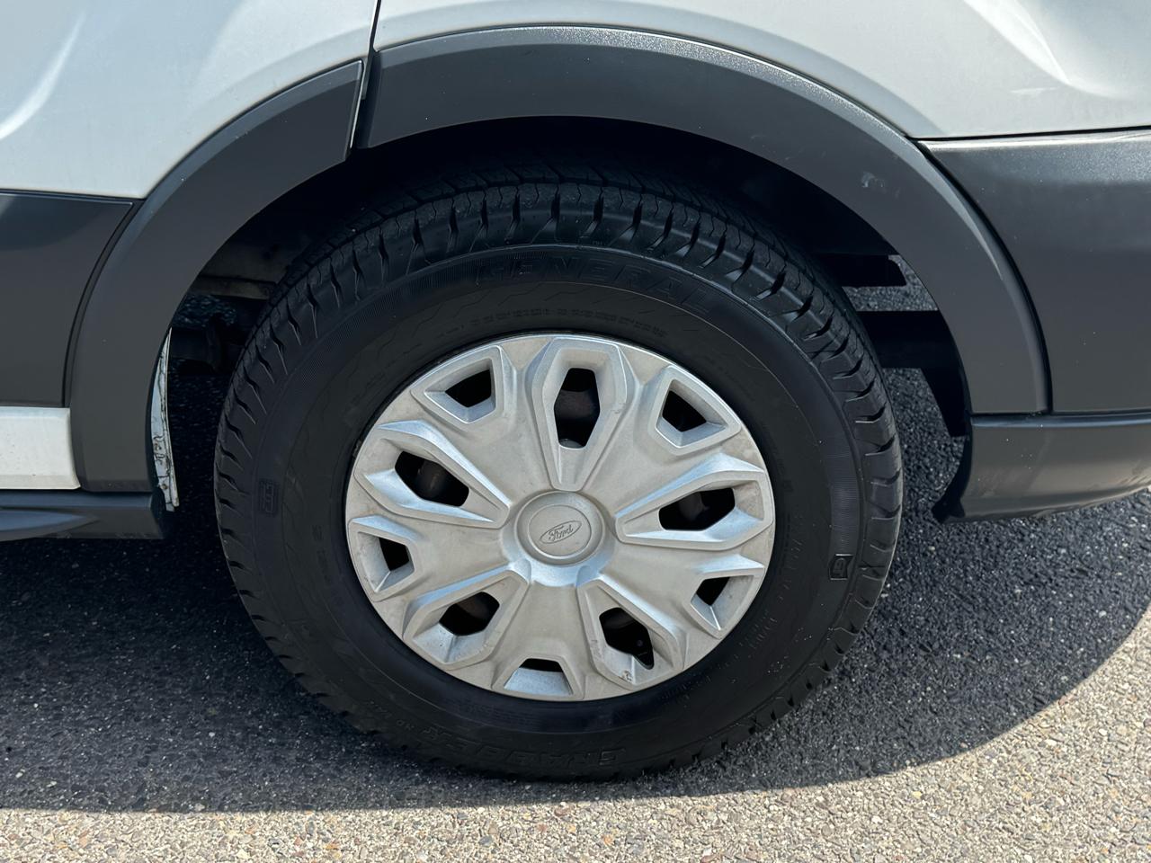 Ford Transit Wagon T-350 148" Med Roof XLT Sliding RH Dr 2017