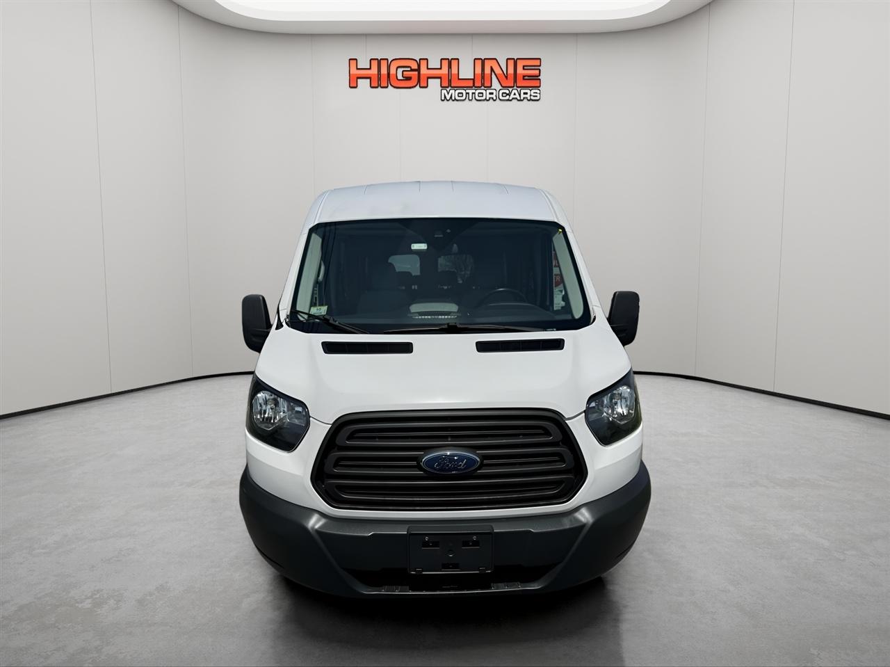 Ford Transit Wagon T-350 148" Med Roof XLT Sliding RH Dr 2017