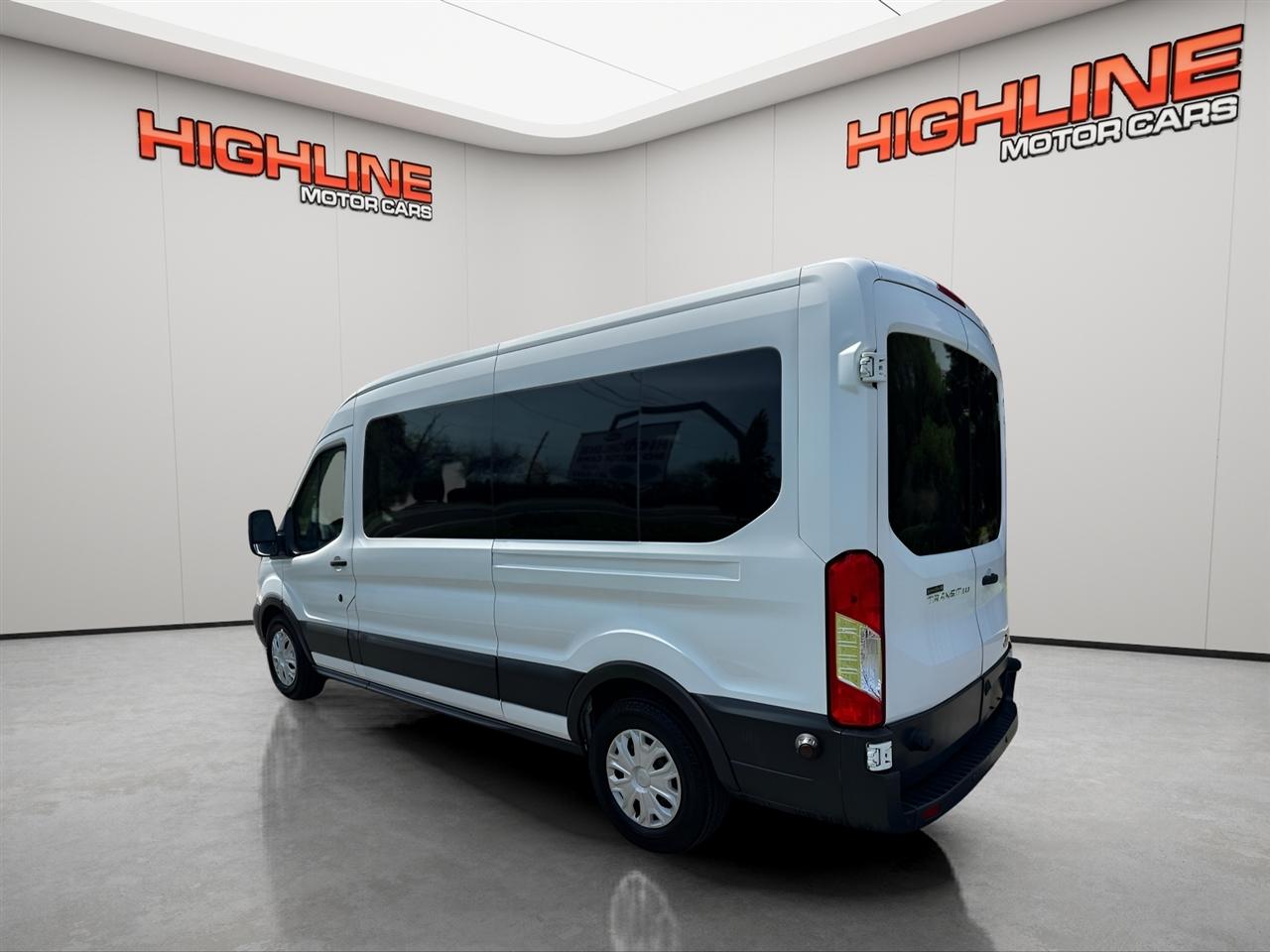 Ford Transit Wagon T-350 148" Med Roof XLT Sliding RH Dr 2017
