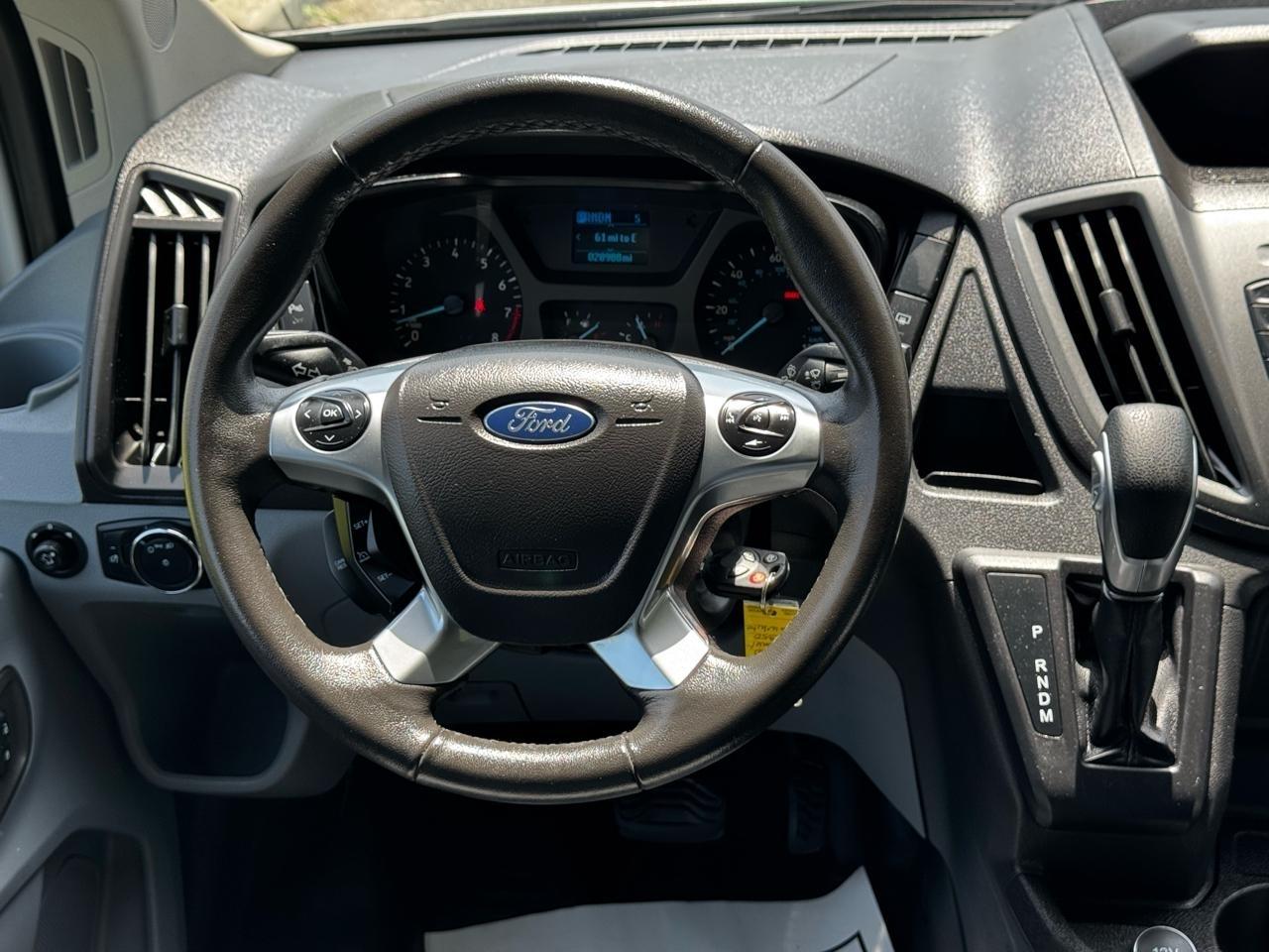 Ford Transit Wagon T-350 148" Med Roof XLT Sliding RH Dr 2017