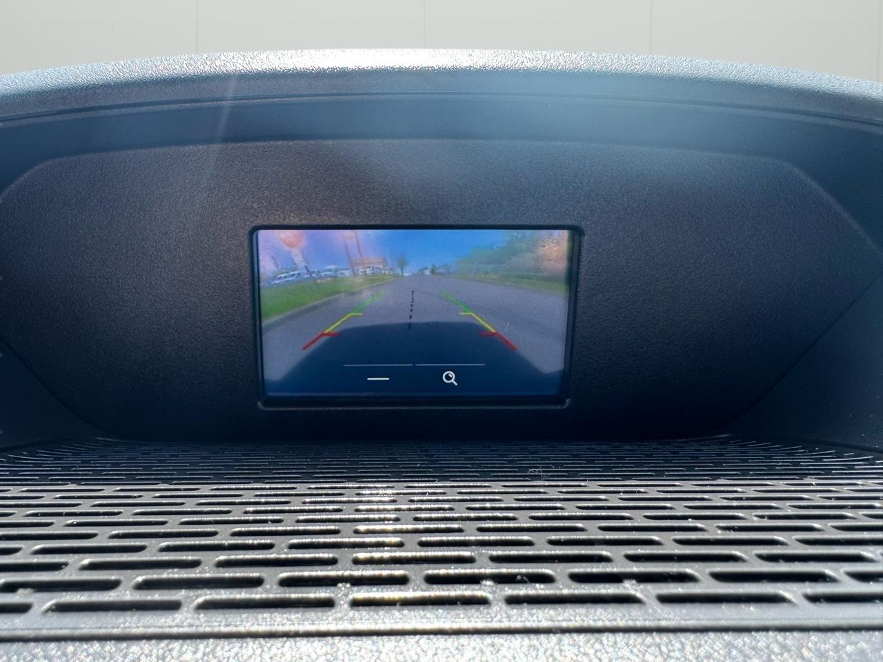 Ford Transit Wagon T-350 148" Med Roof XLT Sliding RH Dr 2017