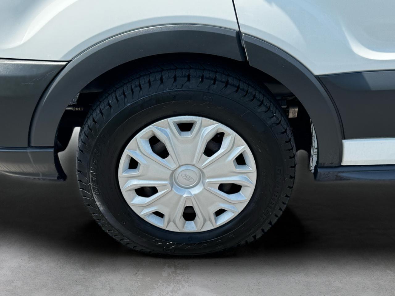 Ford Transit Wagon T-350 148" Med Roof XLT Sliding RH Dr 2017