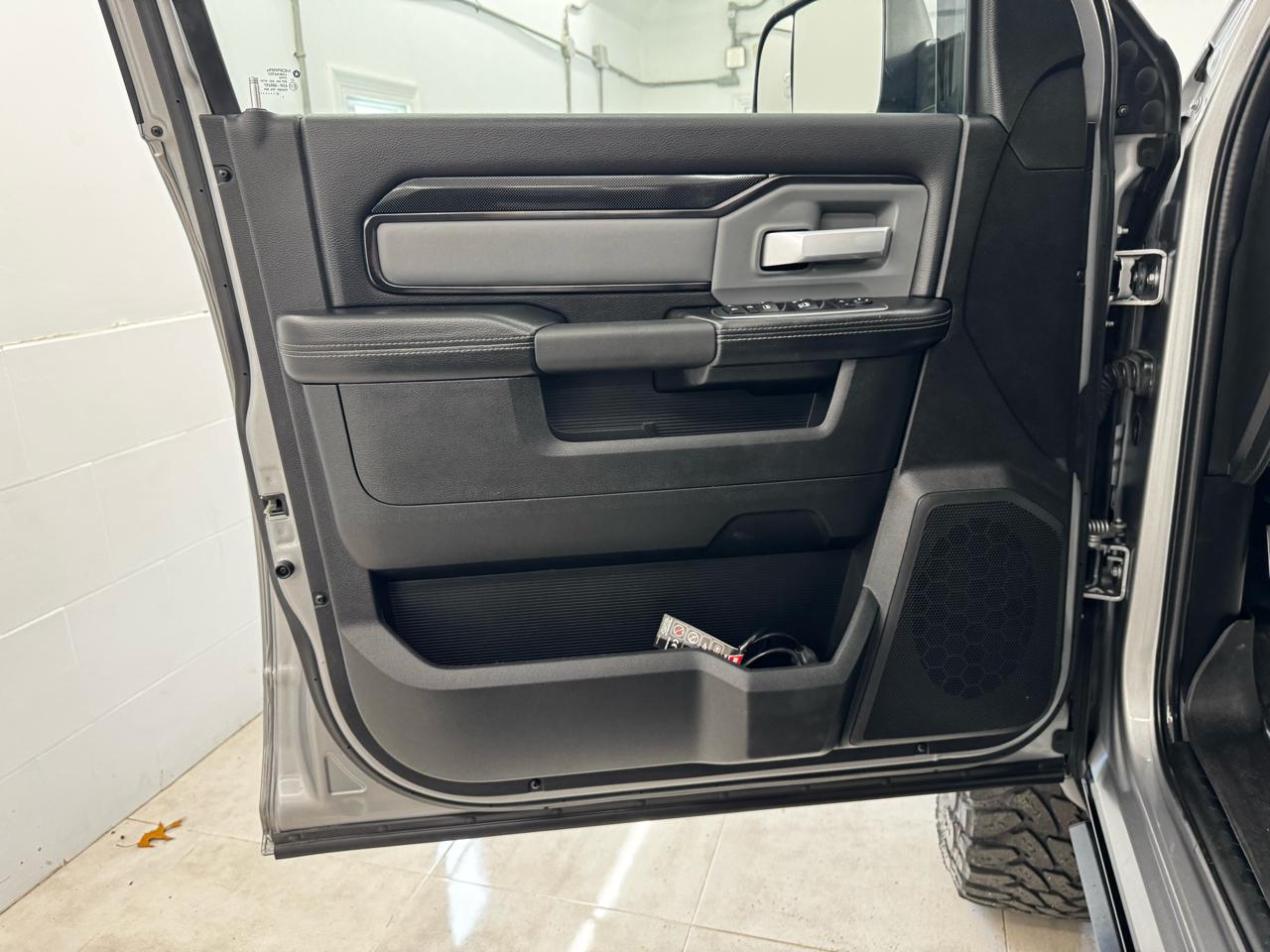 RAM 2500 Power Wagon 4x4 Crew Cab 6'4" Box 2022