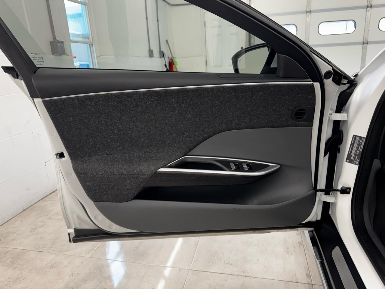 Lucid Air Pure AWD 2023