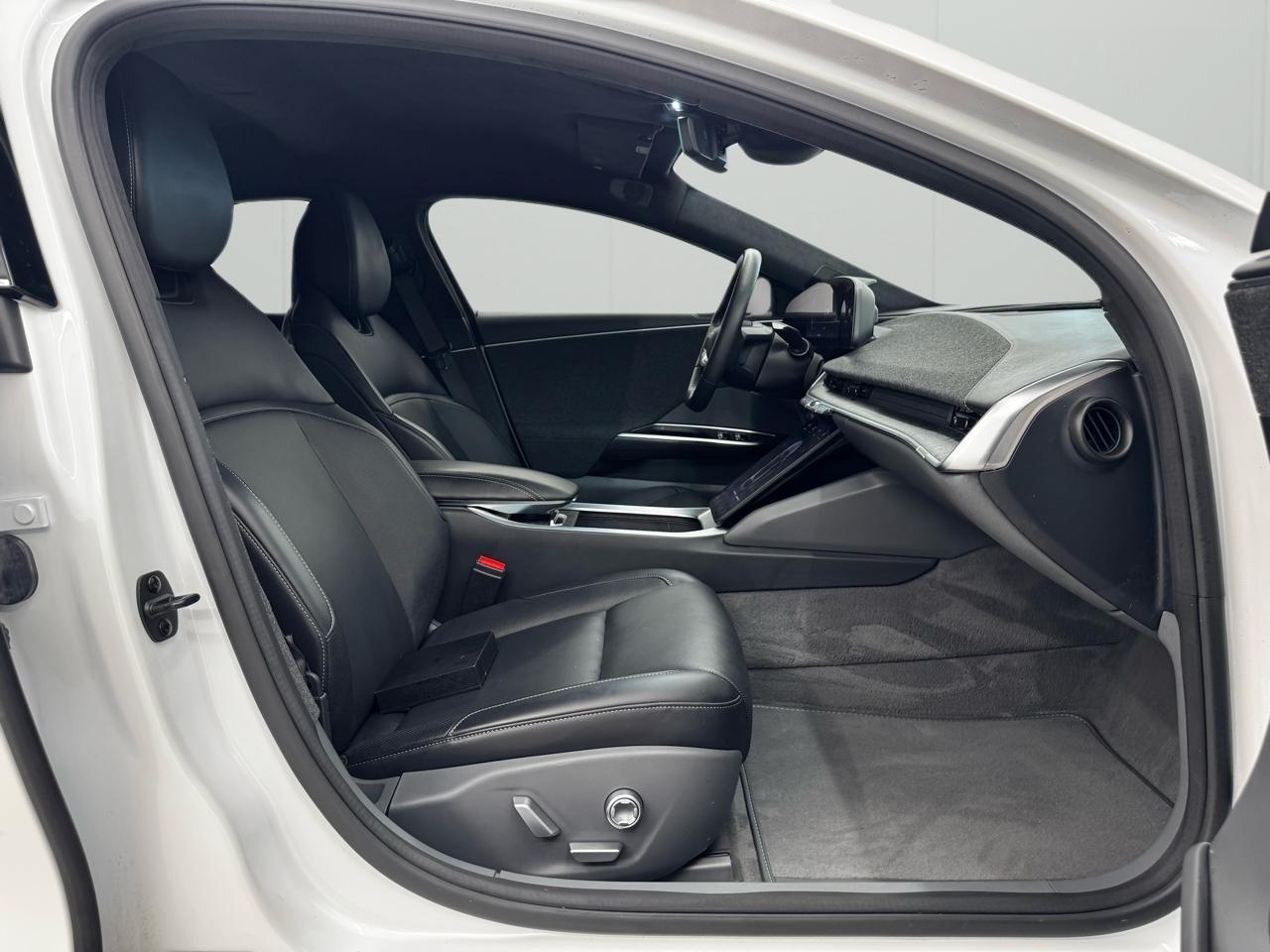 Lucid Air Pure AWD 2023