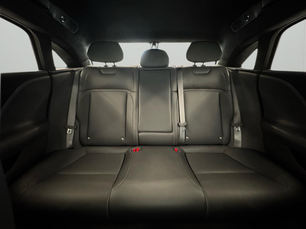 Lucid Air Pure AWD 2023