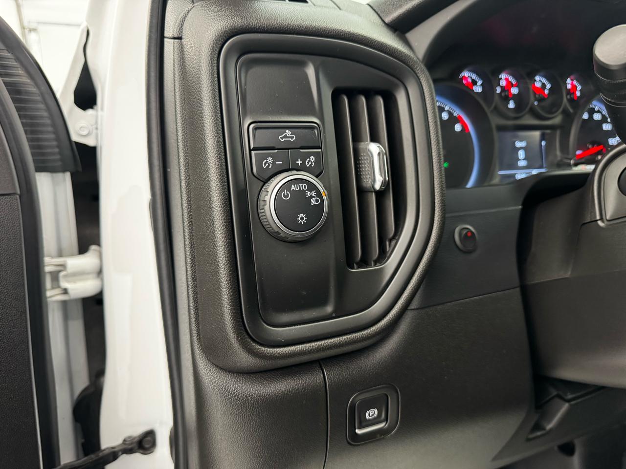 Chevrolet Silverado 2500HD 2WD Reg Cab 142" Work Truck 2022