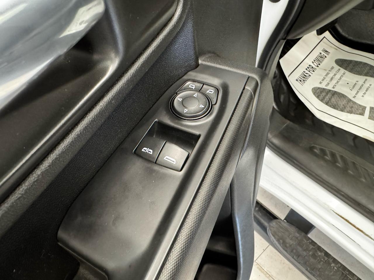 Chevrolet Silverado 2500HD 2WD Reg Cab 142" Work Truck 2022