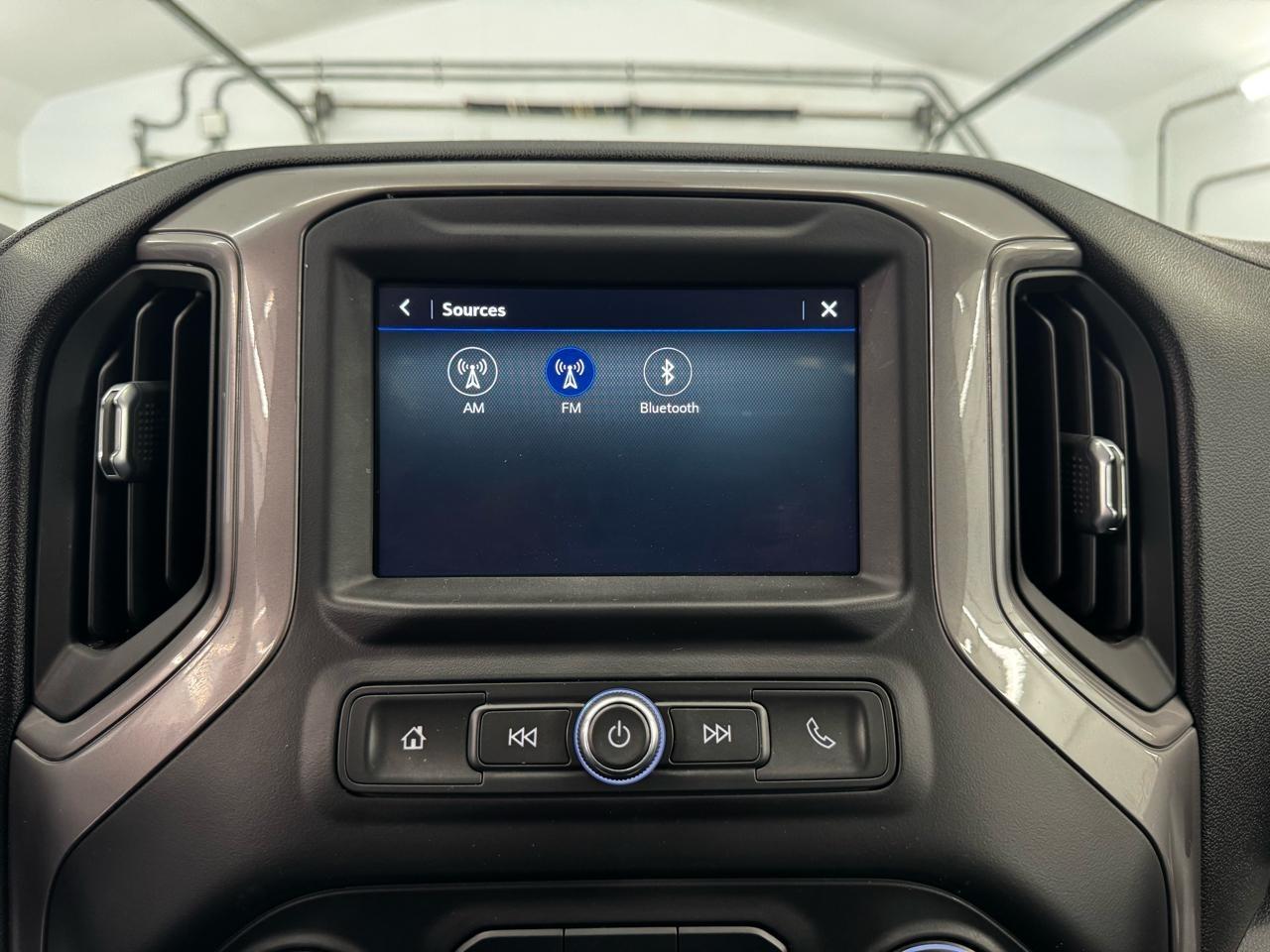 Chevrolet Silverado 2500HD 2WD Reg Cab 142" Work Truck 2022