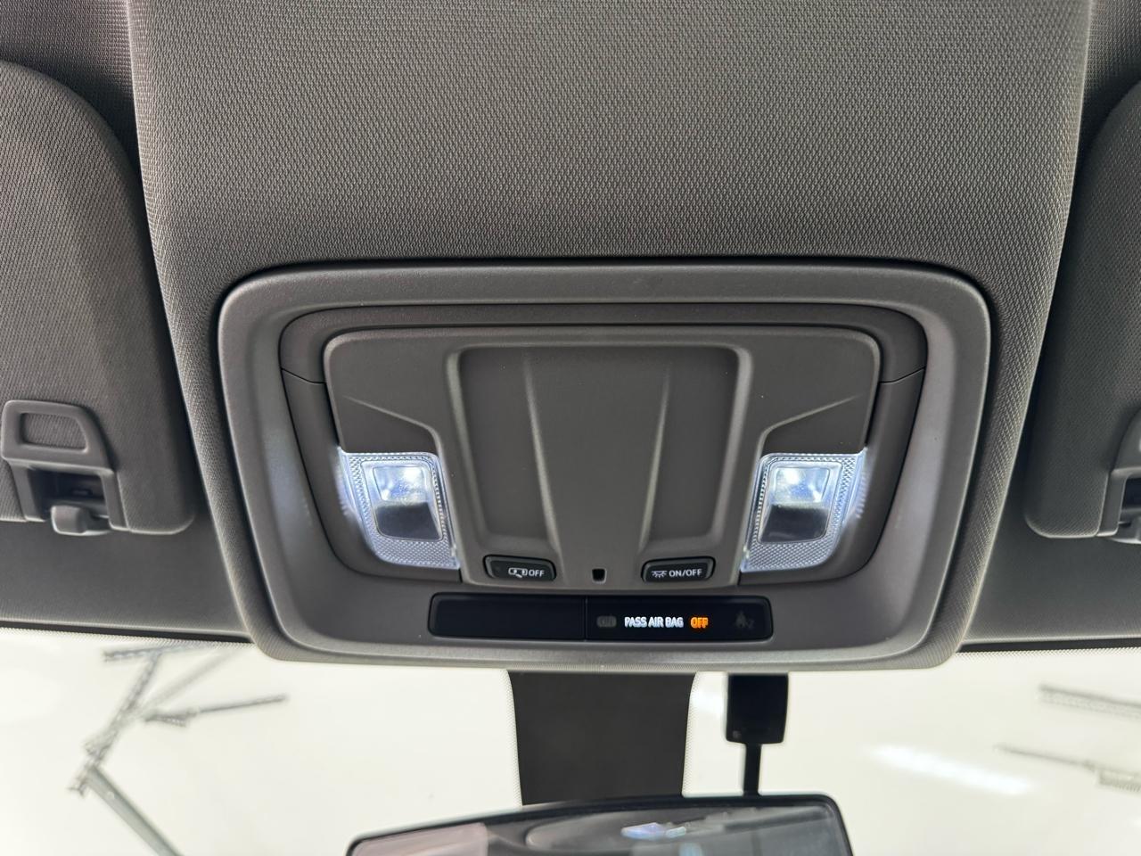 Chevrolet Silverado 2500HD 2WD Reg Cab 142" Work Truck 2022