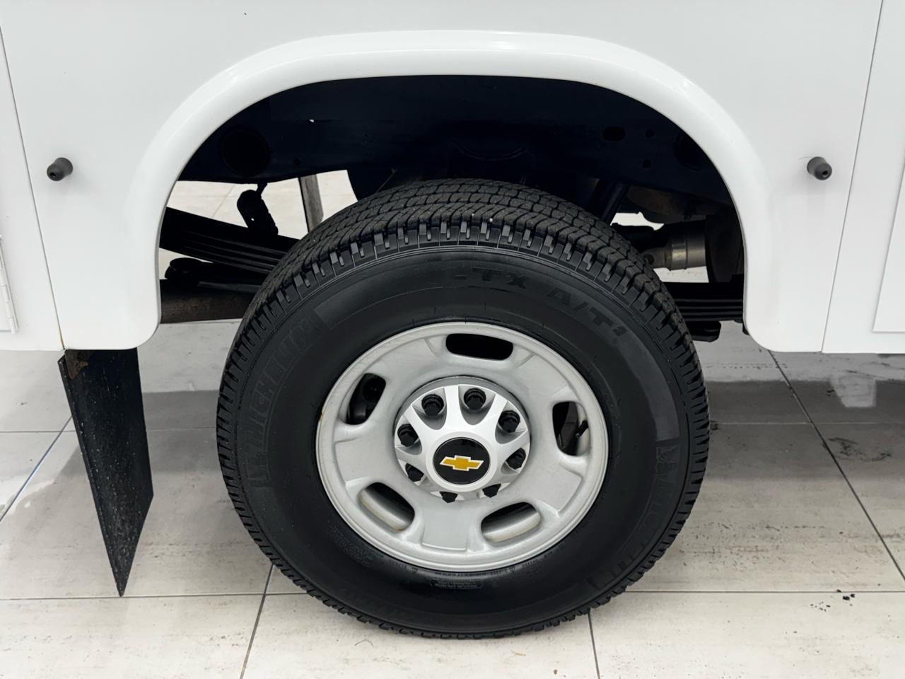 Chevrolet Silverado 2500HD 2WD Reg Cab 142" Work Truck 2022