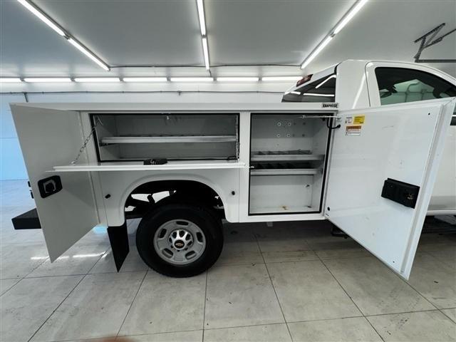 Chevrolet Silverado 2500HD 4WD Reg Cab 142" Work Truck 2022