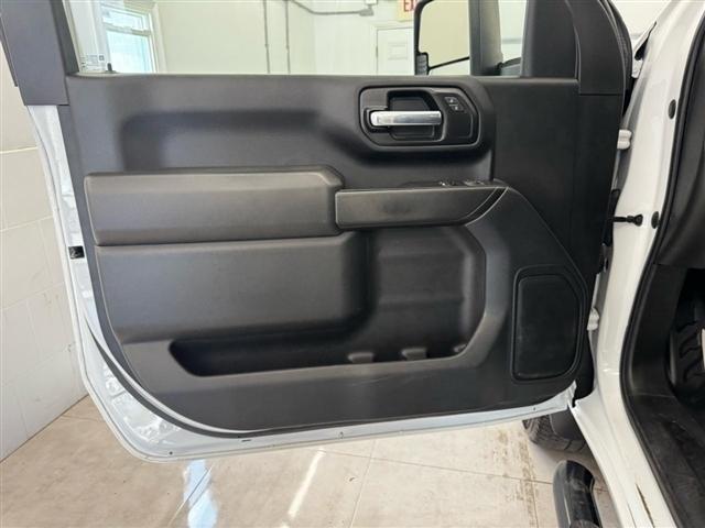 Chevrolet Silverado 2500HD 4WD Reg Cab 142" Work Truck 2022