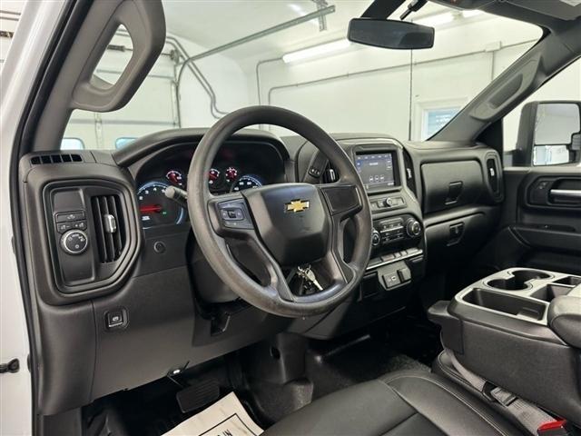 Chevrolet Silverado 2500HD 4WD Reg Cab 142" Work Truck 2022