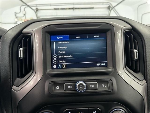 Chevrolet Silverado 2500HD 4WD Reg Cab 142" Work Truck 2022