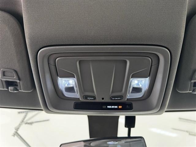 Chevrolet Silverado 2500HD 4WD Reg Cab 142" Work Truck 2022