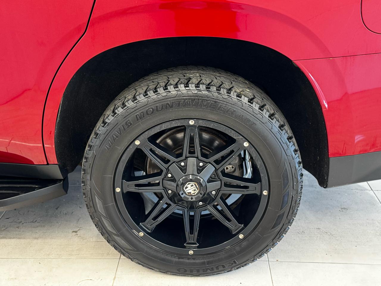 Chevrolet Tahoe 4WD 4dr LT 2021