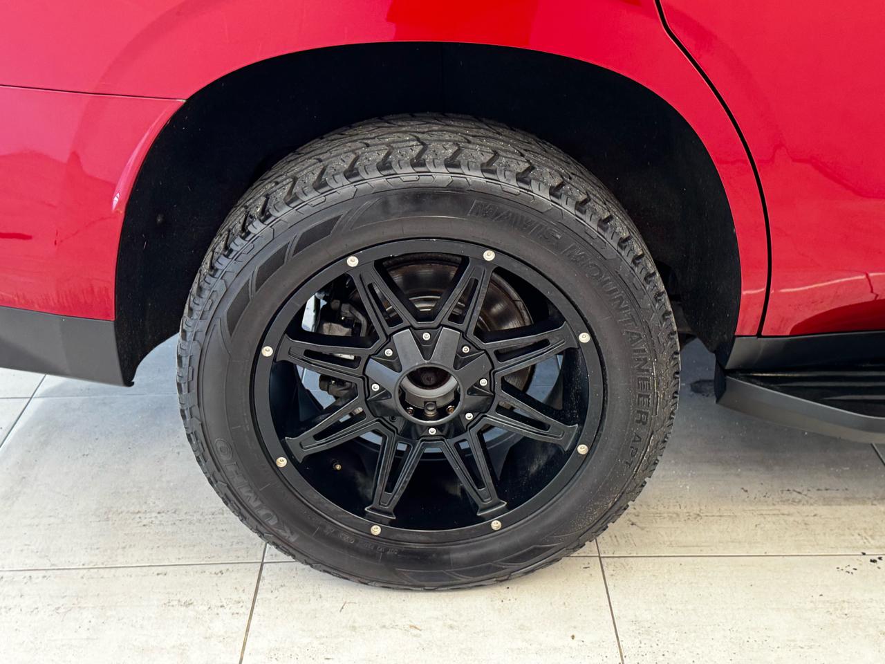 Chevrolet Tahoe 4WD 4dr LT 2021