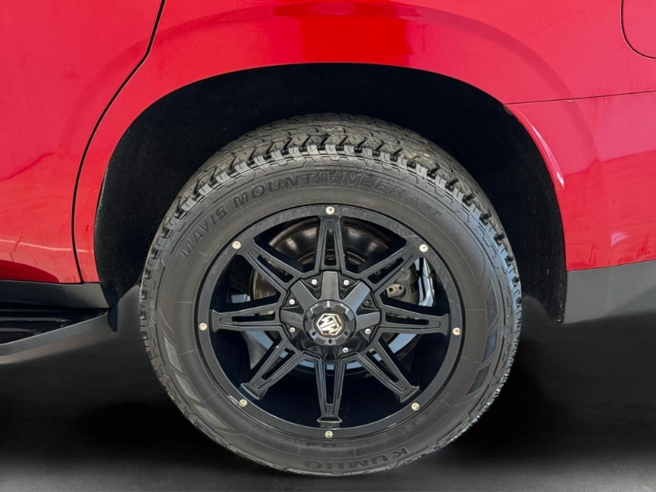 Chevrolet Tahoe 4WD 4dr LT 2021