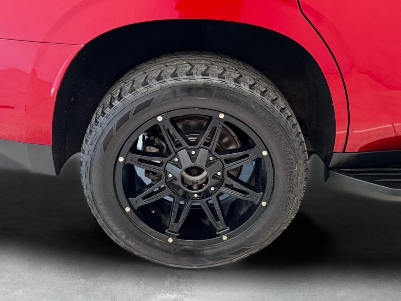 Chevrolet Tahoe 4WD 4dr LT 2021