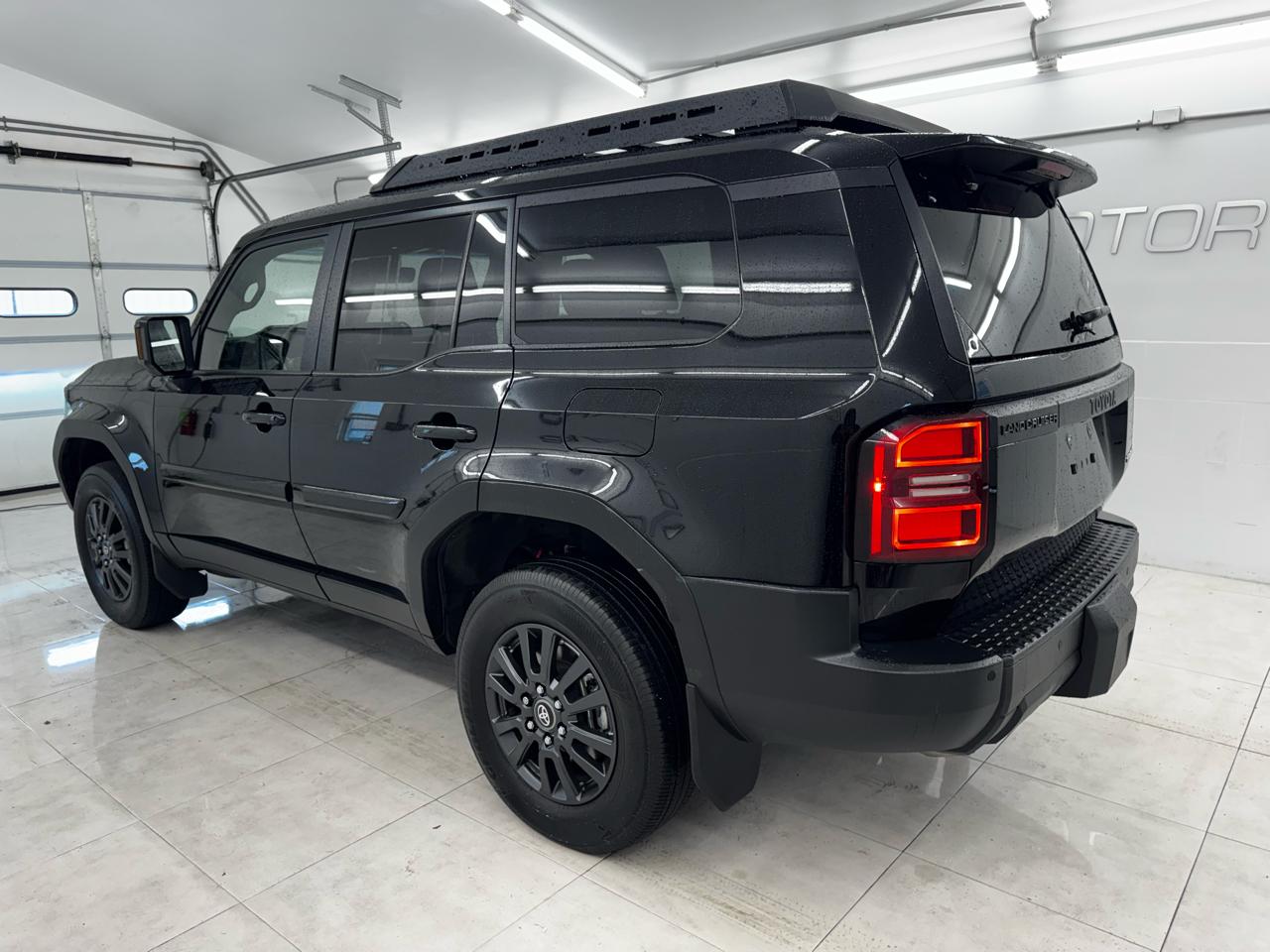 Toyota Land Cruiser 1958 4WD (Natl) 2025