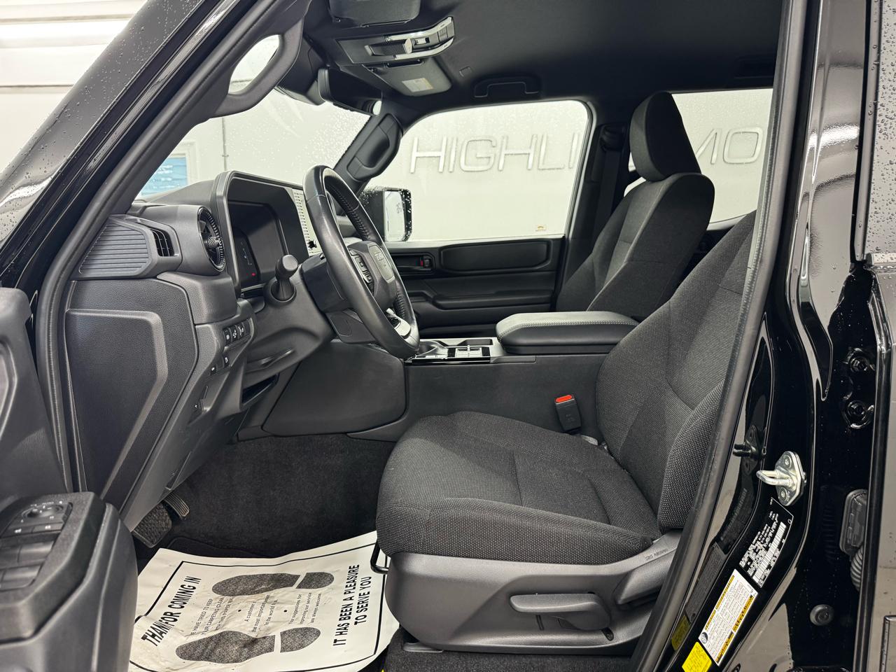 Toyota Land Cruiser 1958 4WD (Natl) 2025