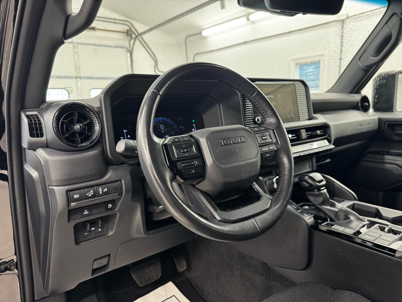 Toyota Land Cruiser 1958 4WD (Natl) 2025