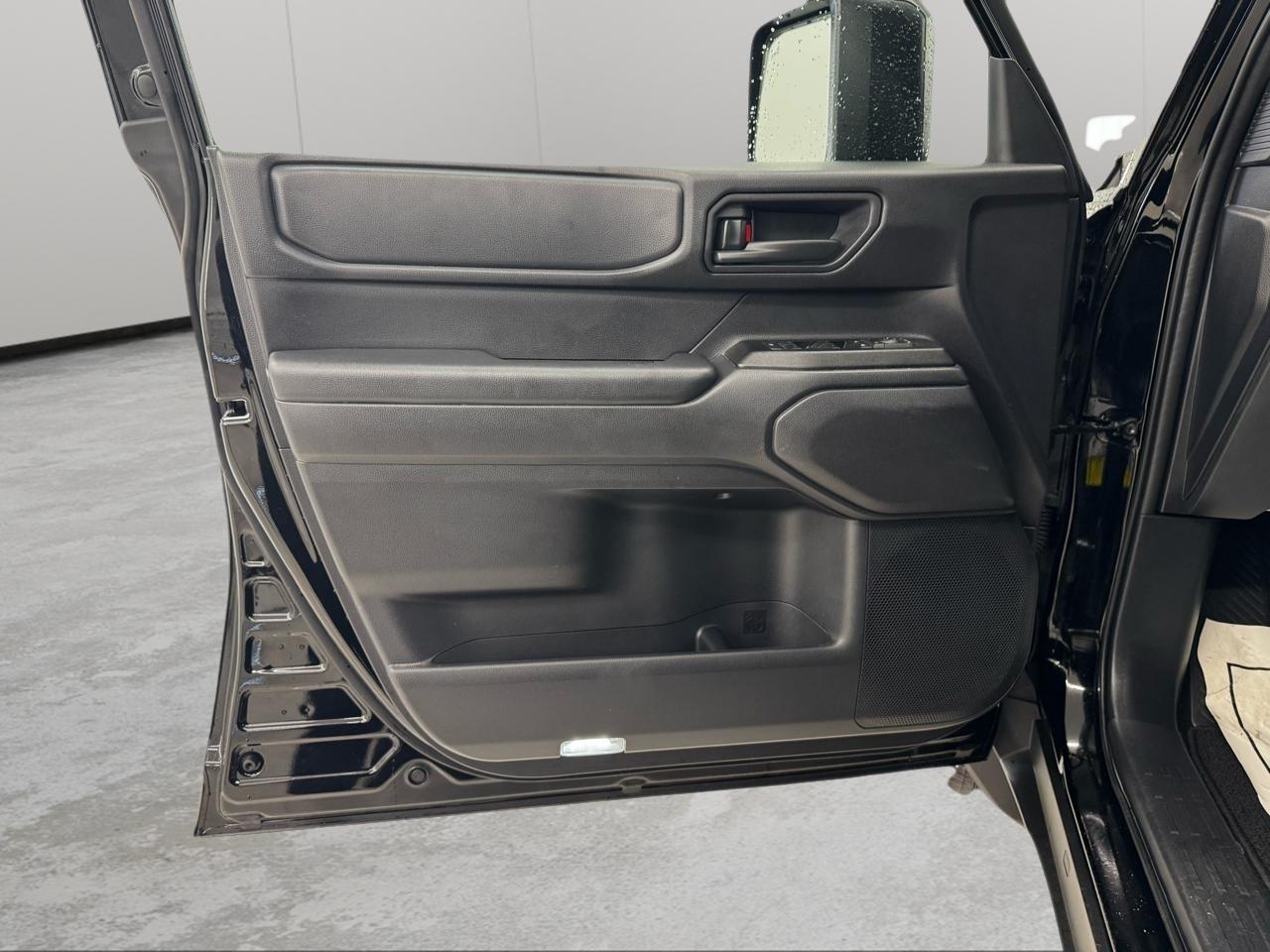 Toyota Land Cruiser 1958 4WD (Natl) 2025