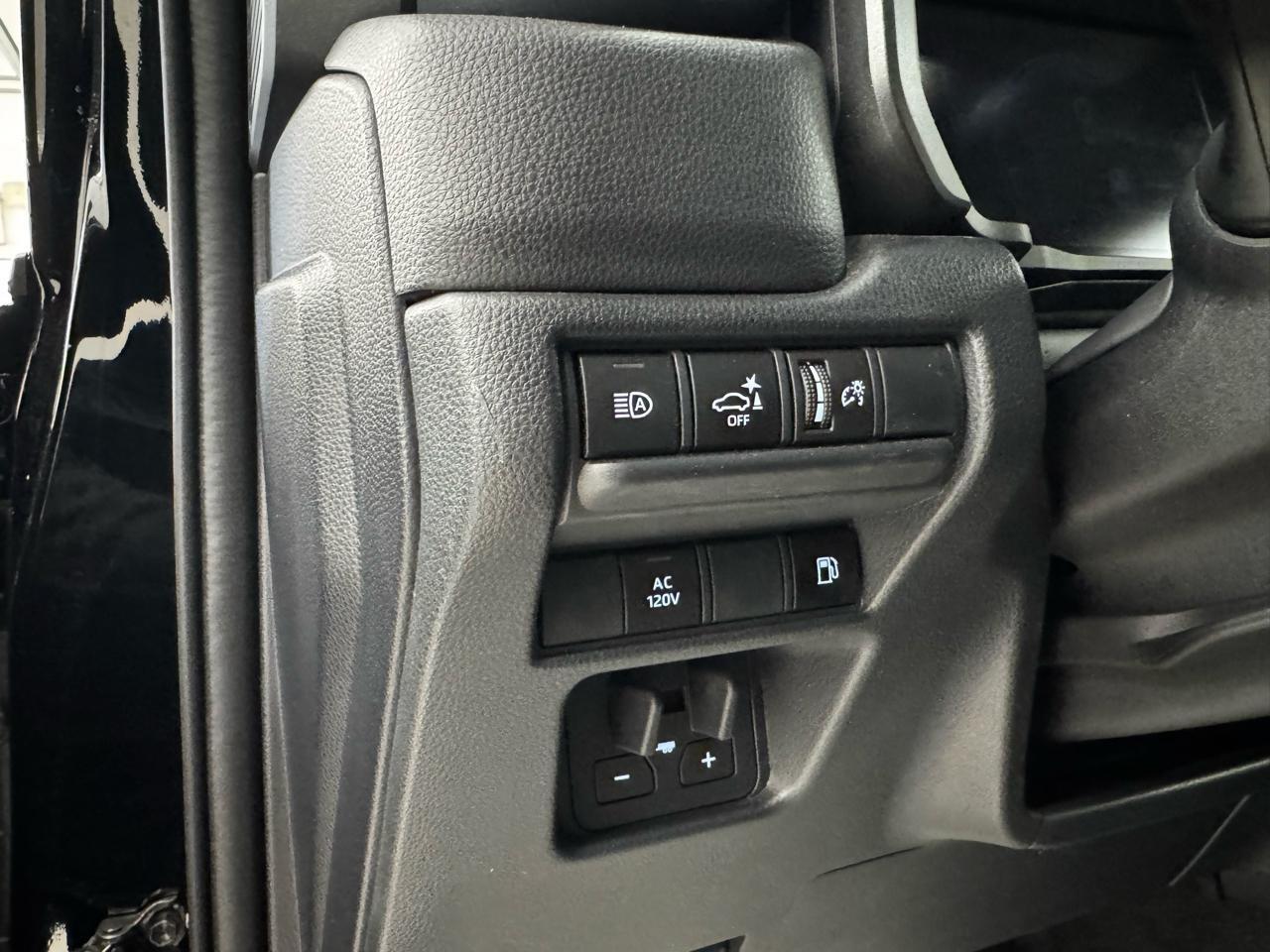 Toyota Land Cruiser 1958 4WD (Natl) 2025