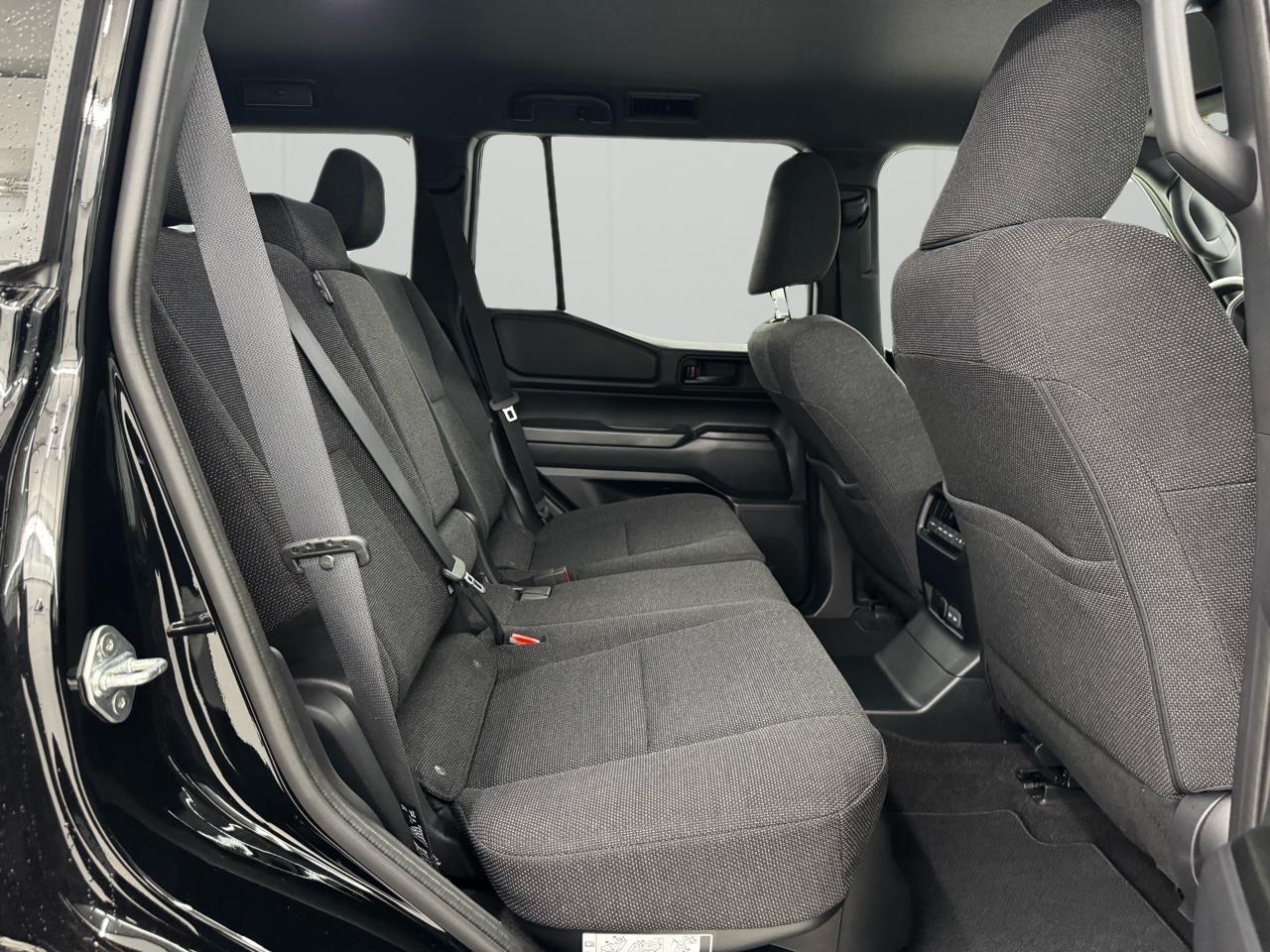 Toyota Land Cruiser 1958 4WD (Natl) 2025