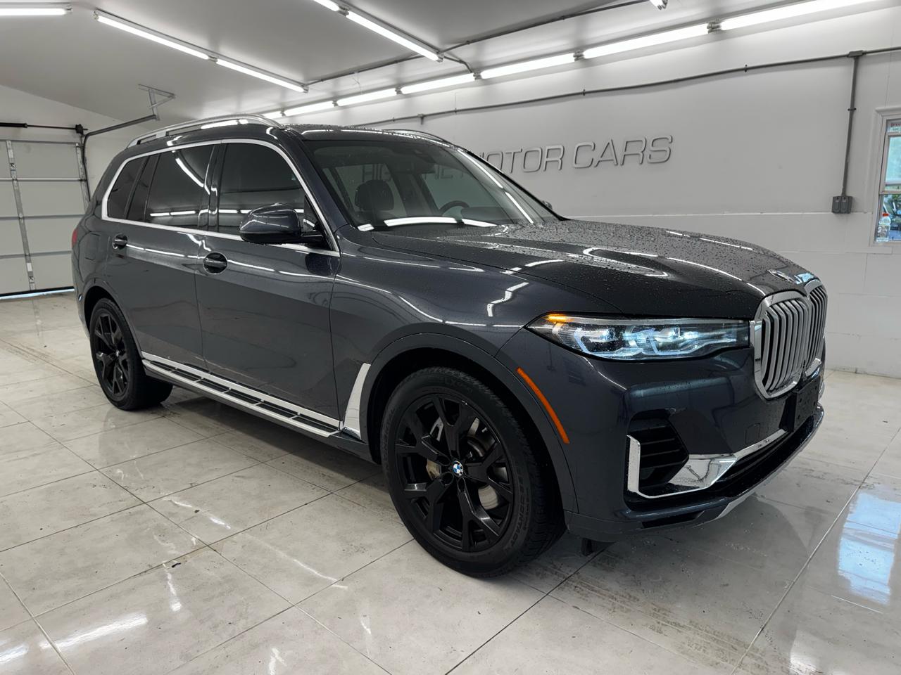 BMW X7 xDrive40i Sports Activity Vehicle 2021