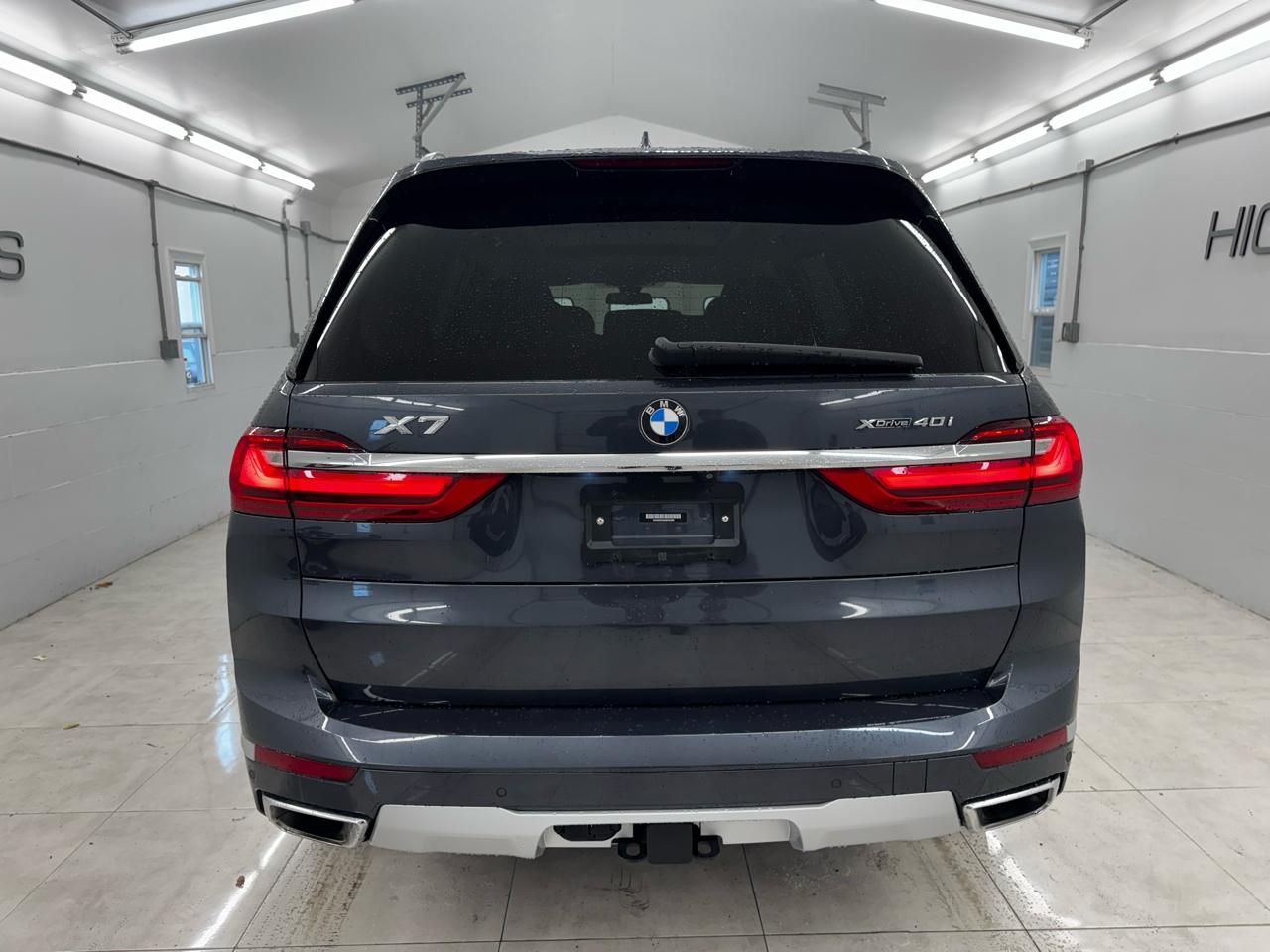 BMW X7 xDrive40i Sports Activity Vehicle 2021