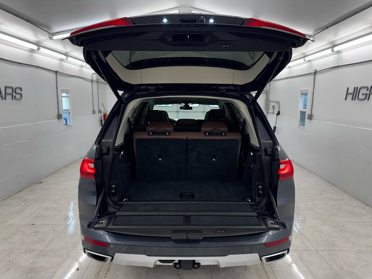 BMW X7 xDrive40i Sports Activity Vehicle 2021