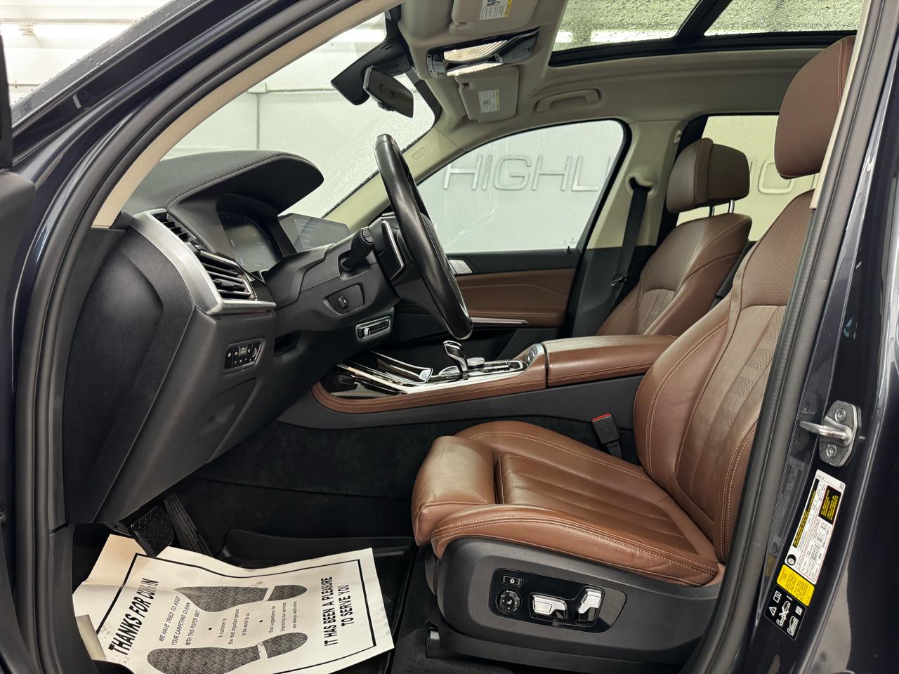 BMW X7 xDrive40i Sports Activity Vehicle 2021