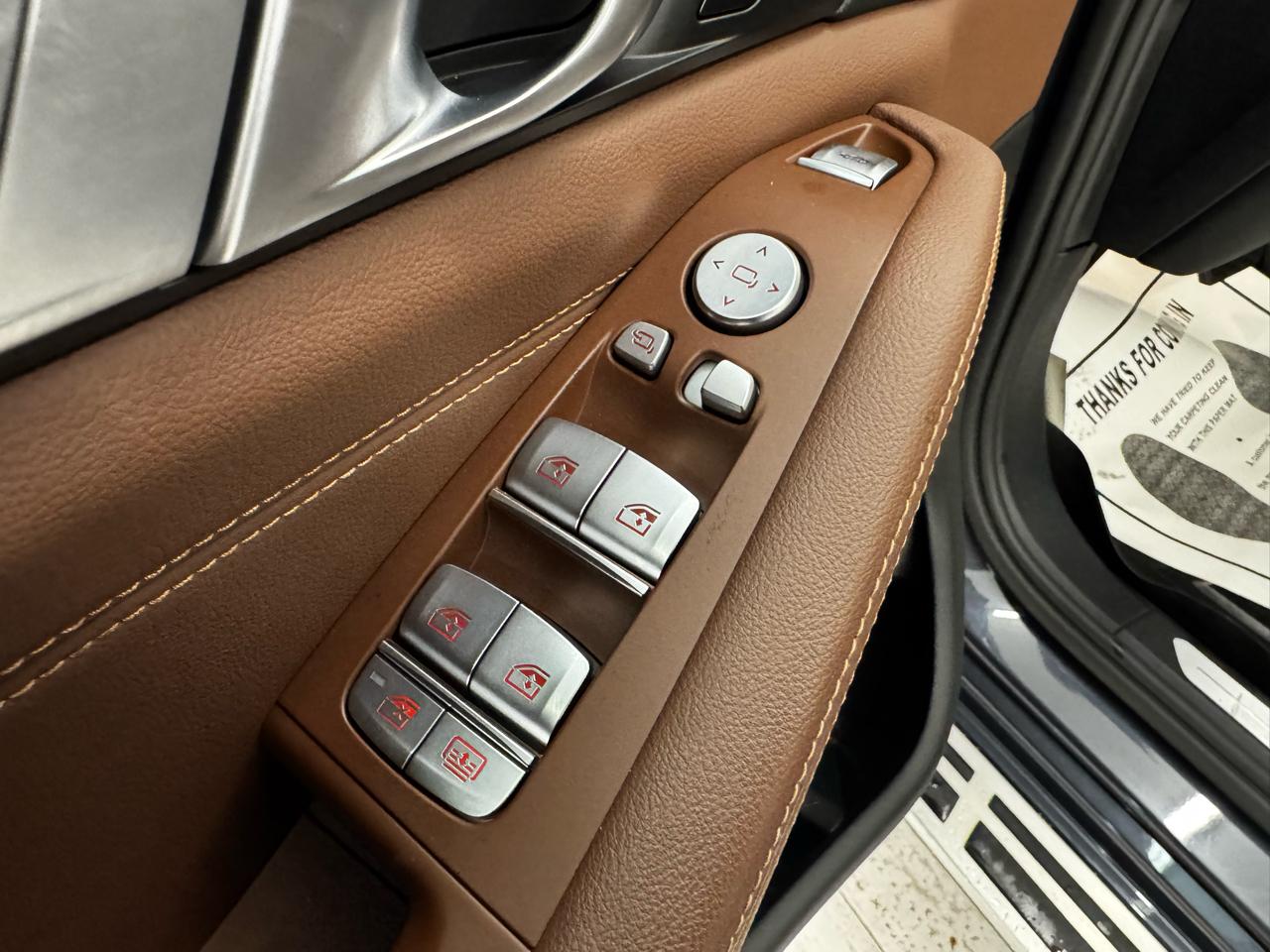 BMW X7 xDrive40i Sports Activity Vehicle 2021