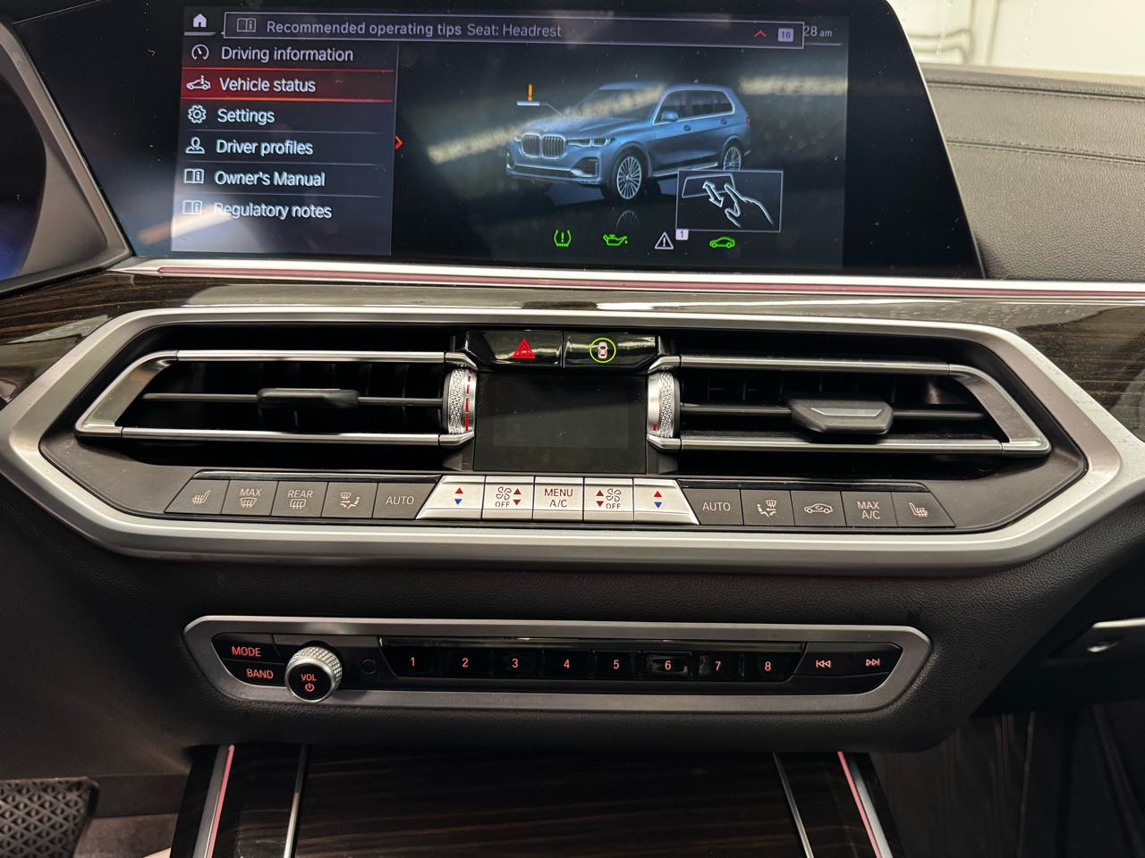 BMW X7 xDrive40i Sports Activity Vehicle 2021