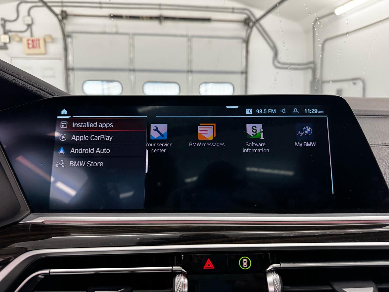 BMW X7 xDrive40i Sports Activity Vehicle 2021