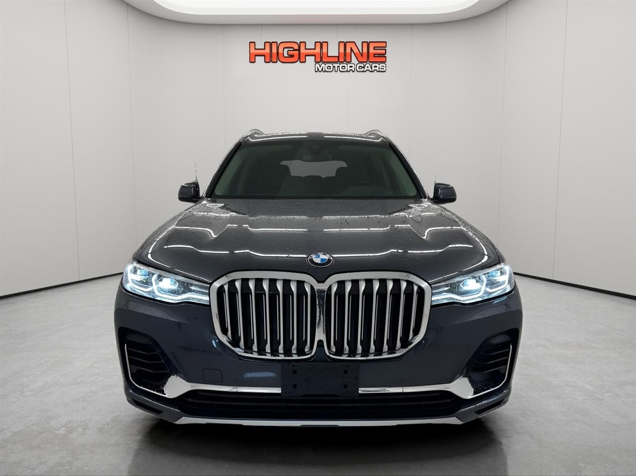 BMW X7 xDrive40i Sports Activity Vehicle 2021