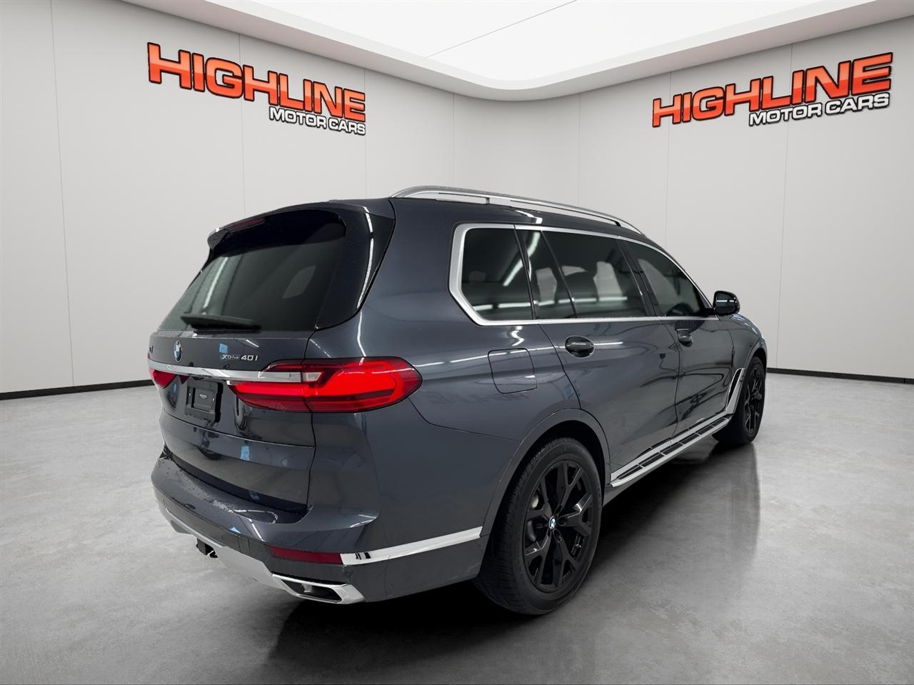 BMW X7 xDrive40i Sports Activity Vehicle 2021